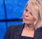 Barbara d’Urso tira in ballo Maria De Filippi che replica 7