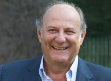 Gerry Scotti si commuove parlando di Silvio Berlusconi 2