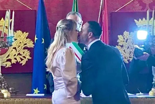 GFVIP, ex vipponi si sposa a sorpresa 4