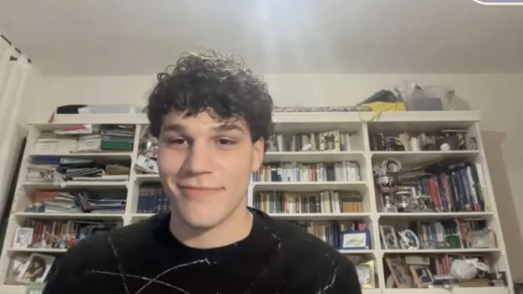 Amici, Nicolò rivela di aver avuto una cotta nella scuola 1