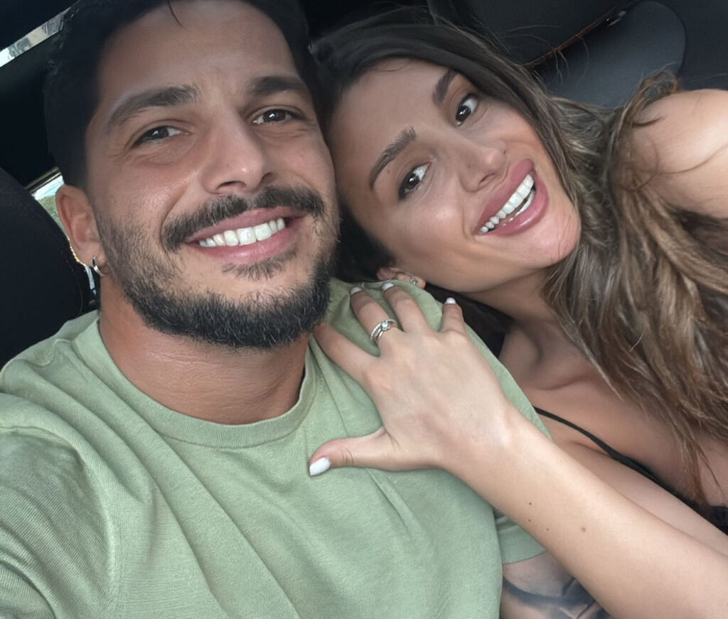 Uomini e donne, Gianmarco e Cristina fanno sul serio 1