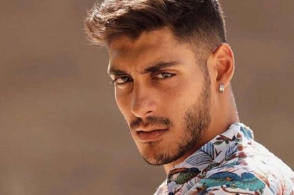Grande Fratello, Javier spaventa i fan con una frase su Helena 1