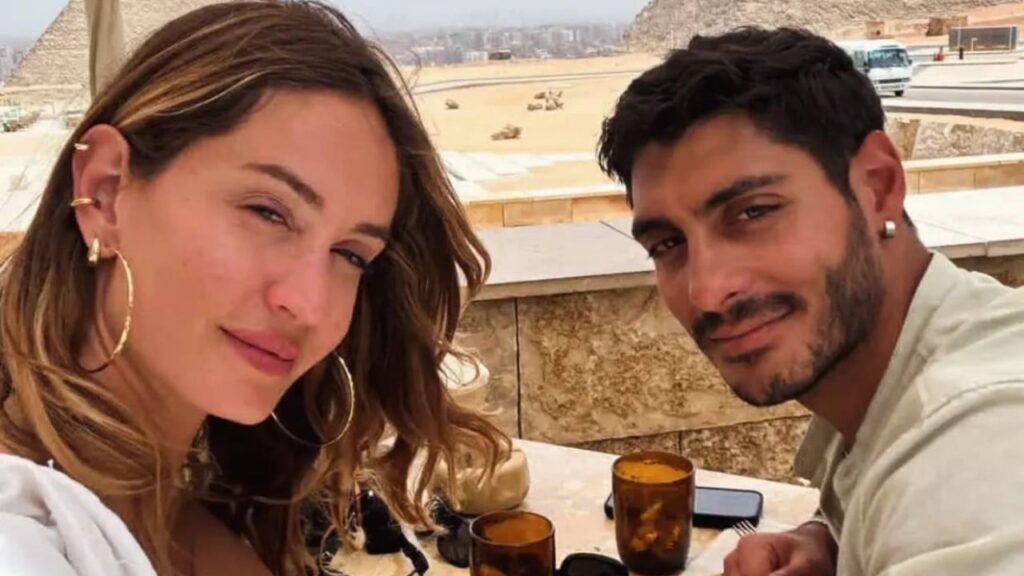 Grande Fratello, Helena e Javier insieme in Sardegna 1