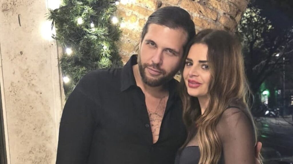 Uomini e donne, Alessandro fa la proposta a Roberta 1