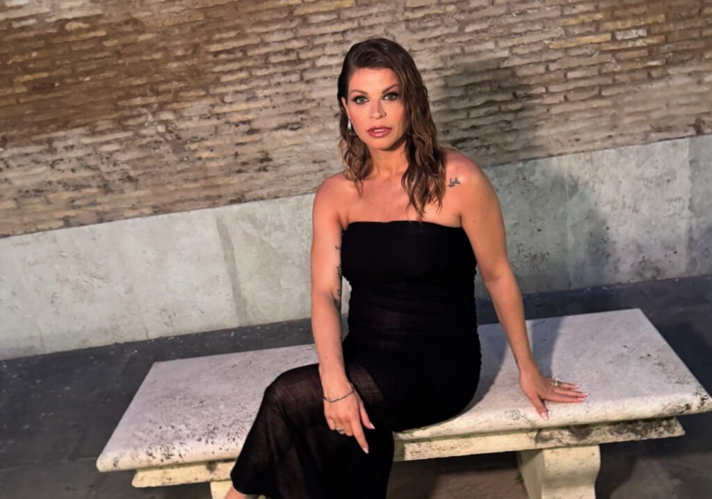 Alessandra Amoroso in concerto e la dedica al padre di sua figlia 1