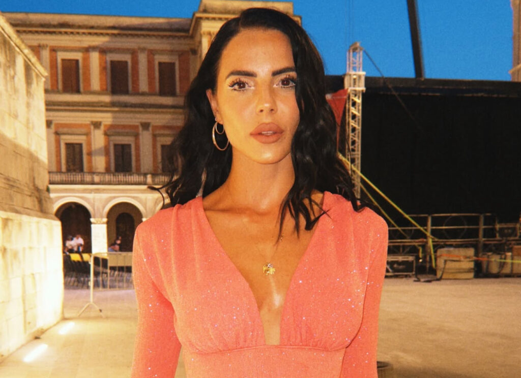 Grande Fratello, Shaila festeggia il compleanno e invita un solo concorrente del reality 1