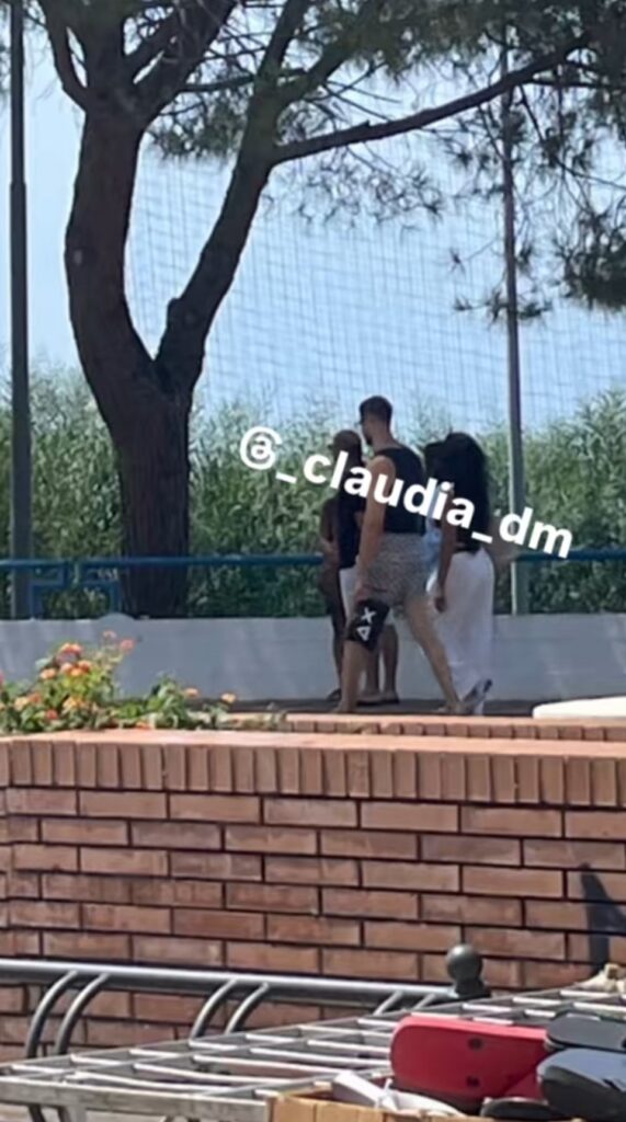 Rosario beccato con un ex vincitrice del Grande Fratello 2