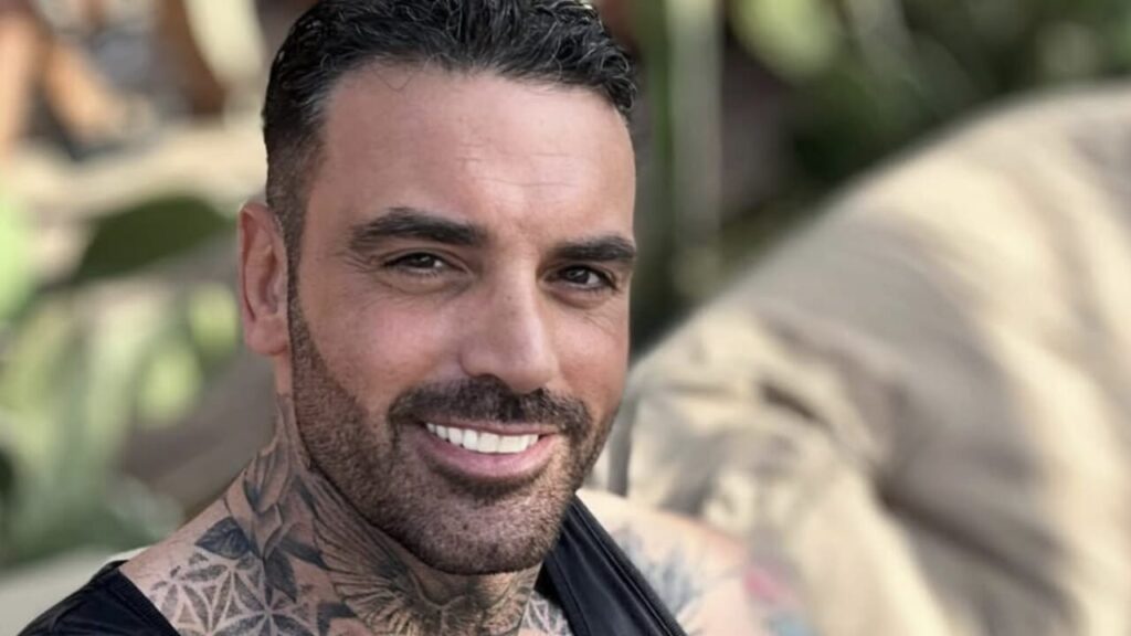 Temptation Island, cavaliere del trono over ci prova con Lucia 2