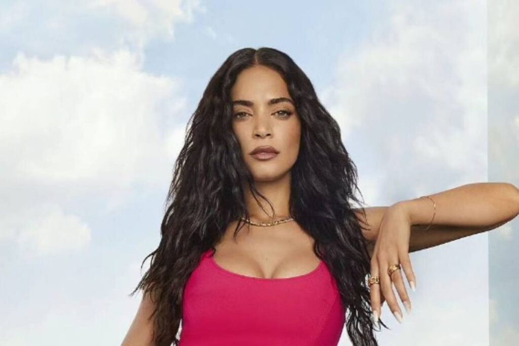 Elodie sbatte la testa durante il concerto 1