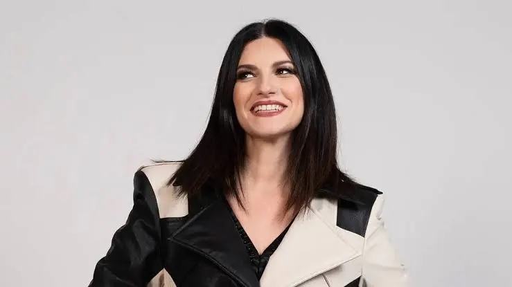 Laura Pausini, muore lo zio, la cugina sbotta 1