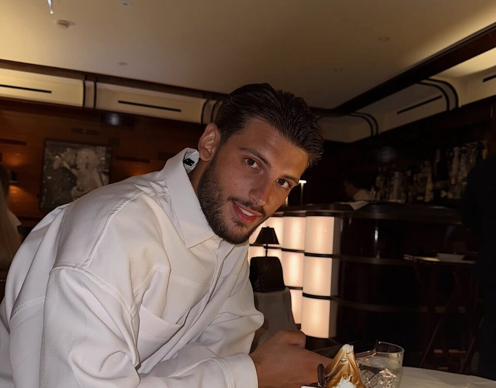 Uomini e donne, le prime parole di Ciro dopo aver accettato il trono 3