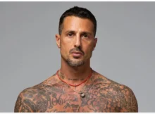 Falsissimo, sei vippone si riuniscono per vedere la puntata 5