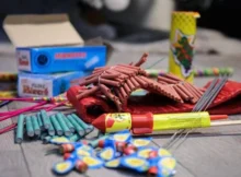 Napoli, ragazzo si ferisce tre dita con i botti, dopo torna in strada e si ferisce ad un occhio 3