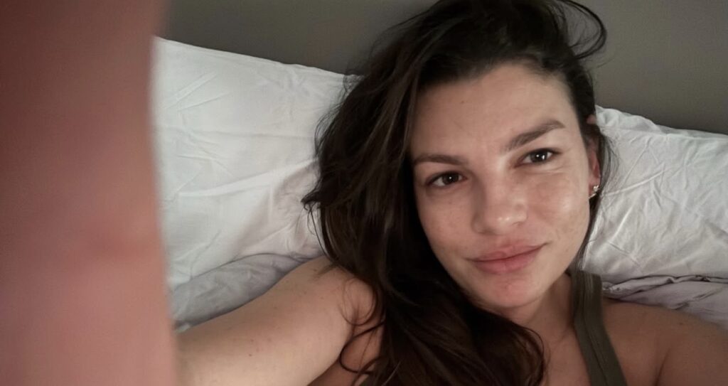 Emma Marrone in imbarazzo per una domanda su Stefano De Martino 1