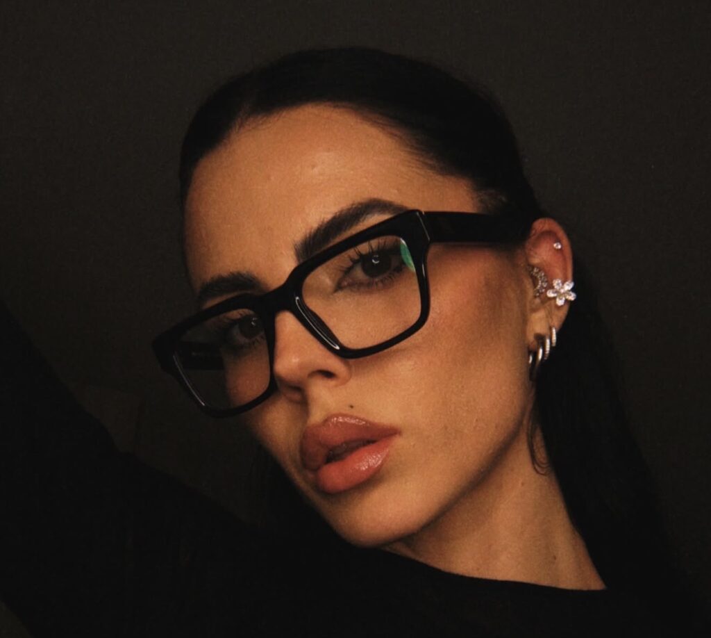 Shaila e quel post subito cancellato 1