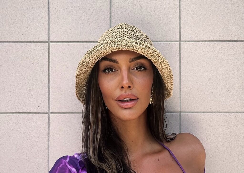 Grande Fratello, Sara dal trono al reality 1