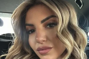 GFVIP, scatta il bacio tra Lucia e Renato 2