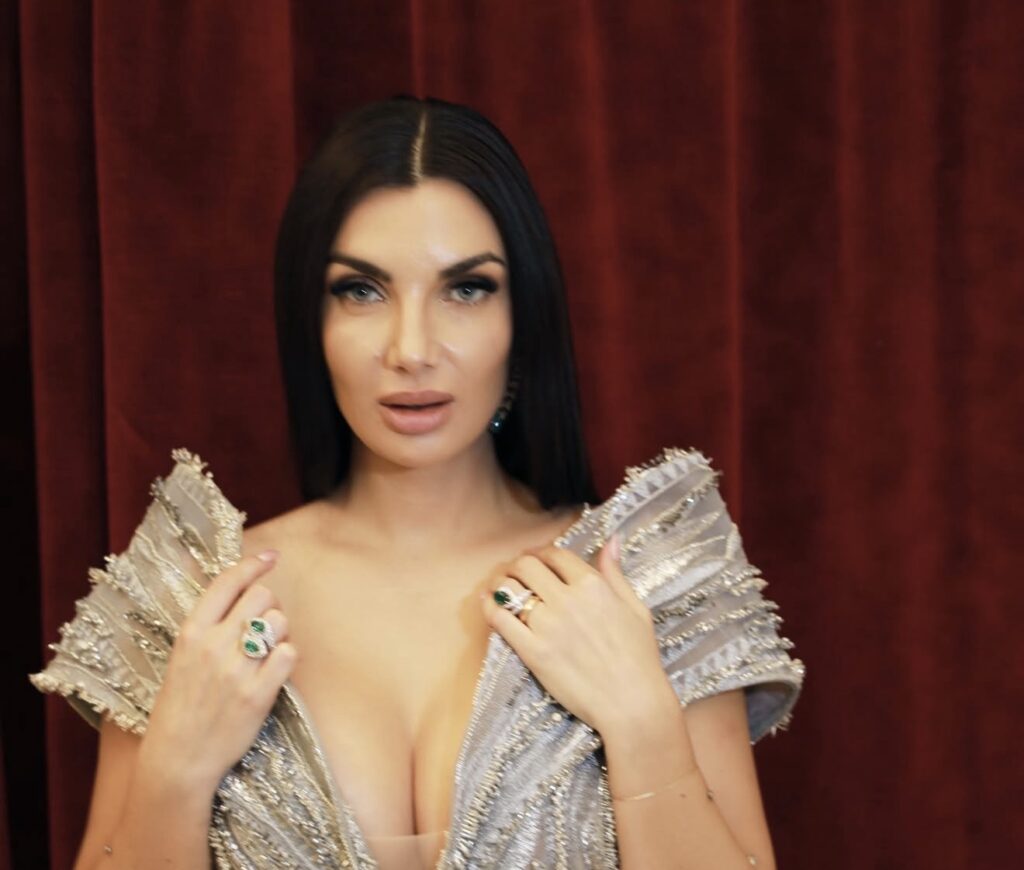 Sanremo 2026, Elettra Lamborghini furiosa dietro le quinte del Festival 1