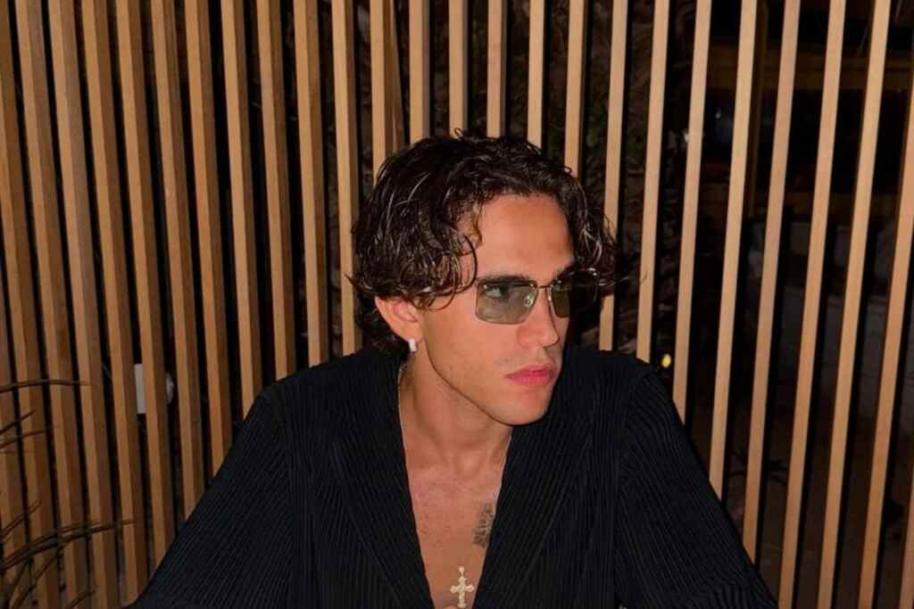 Sanremo 2026, Aka Seven fidanzato con una famosa ex corteggiatrice di Uomini e donne 1