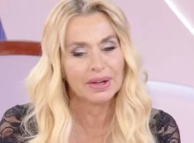 Valeria Marini in lacrime lascia lo studio de “La volta buona” 5