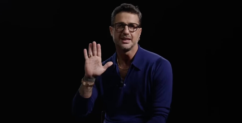 Fabrizio Corona vuole affondare il Grande Fratello VIP 1