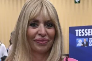 GFVIP, cachet stellare per Alessandra Mussolini 2