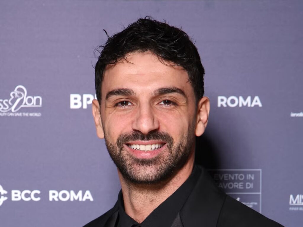 GFVIP, notte di passione per Francesca e Raimondo p.d.a 1