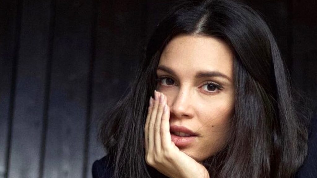 GFVIP, Blu contro Alessandra e Lucia 1