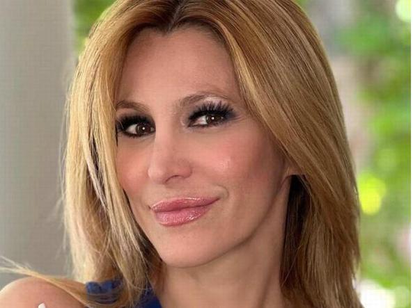 GFVIP, Adriana Volpe lascia la casa 1