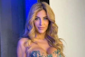 GFVIP, Paola Caruso in lacrime per la finale di Antonella Elia 2