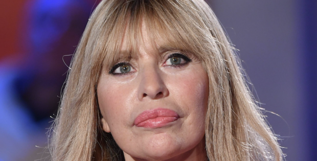 GFVIP, Alessandra butta le polpette di Adriana 1