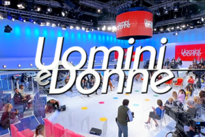 Uomini e donne, famosa dama subisce un atto vandalico 2