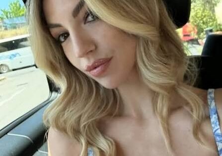 GFVIP, bacio passionale tra Lucia e Renato 1