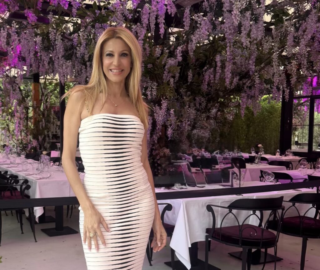 GFVIP, Adriana Volpe festeggia il compleanno 1