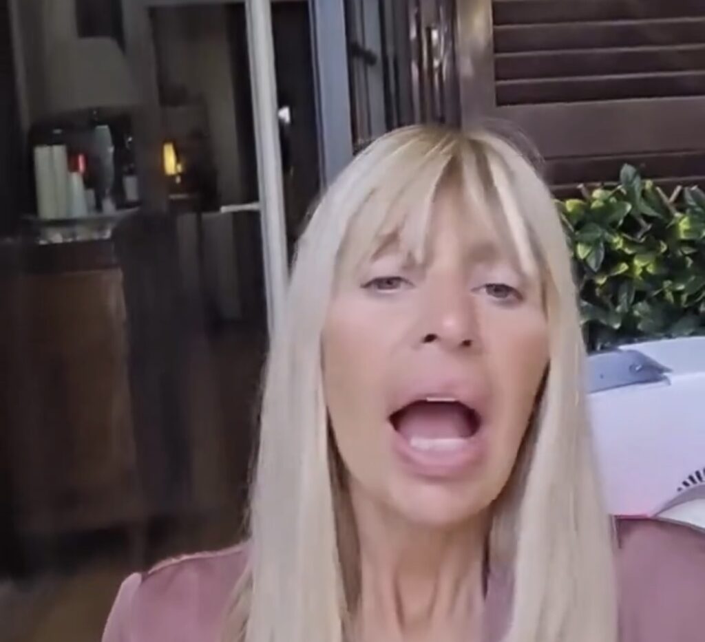 Grande Fratello, scontro tra Alessandra e Antonella dopo la festa 1