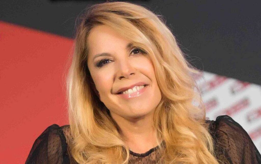 Amici, Anna Pettinelli lascia la scuola ecco chi la sostituirà 1