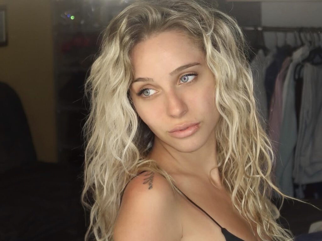 Temptation Island, Soraya scappa dal villaggio 1