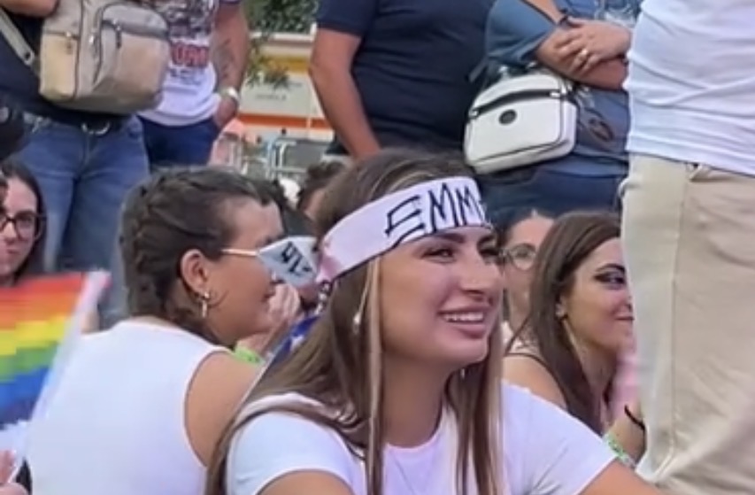 Temptation Island, Sabrina al concerto di Emma, tutti a gridare Giovanni 1