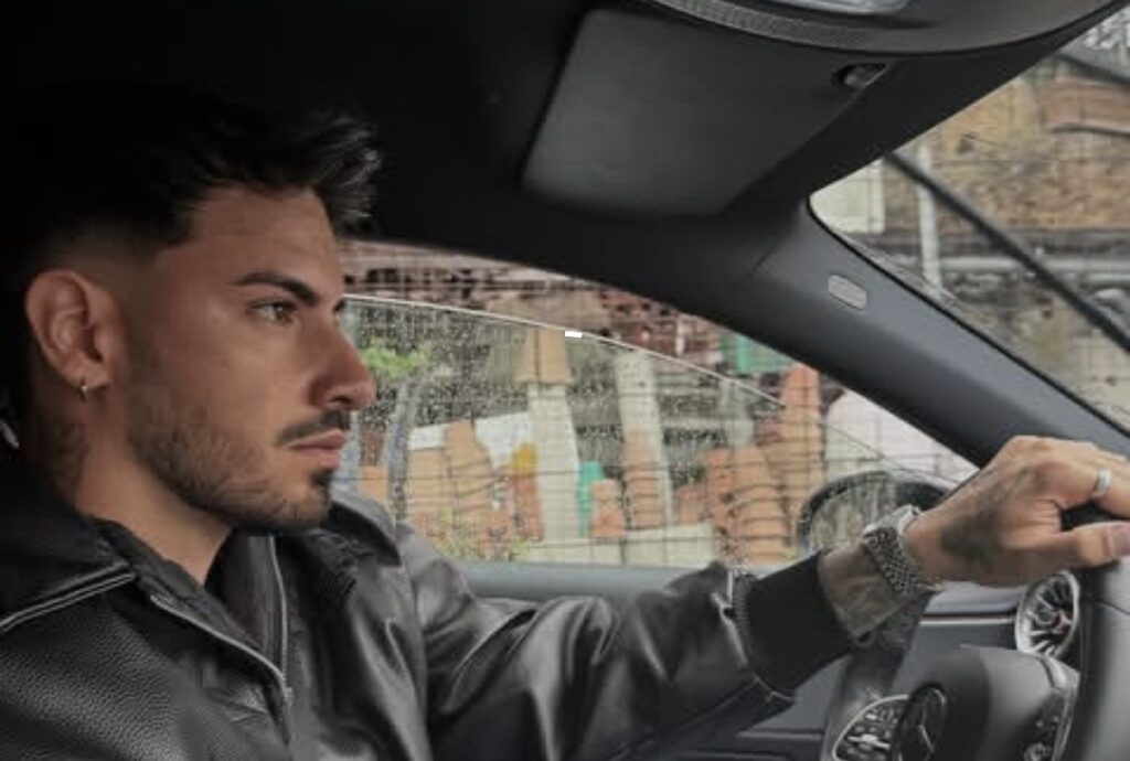 Temptation Island, Cristian frequenta una tentatrice, ecco chi è 1