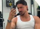 Temptation Island, Dimitri con la maschera di Spider Man 3