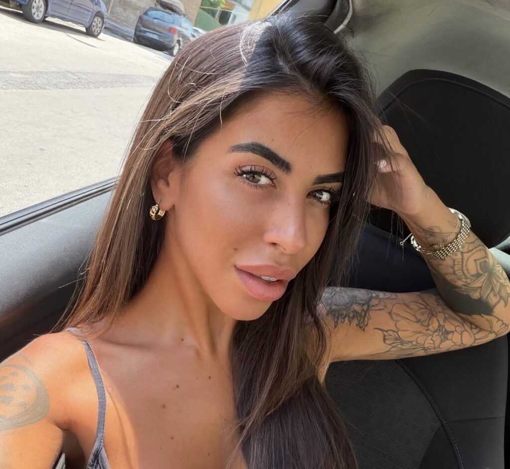Temptation Island, Alessandra spiega il significato del tatuaggio sotto al viso 1