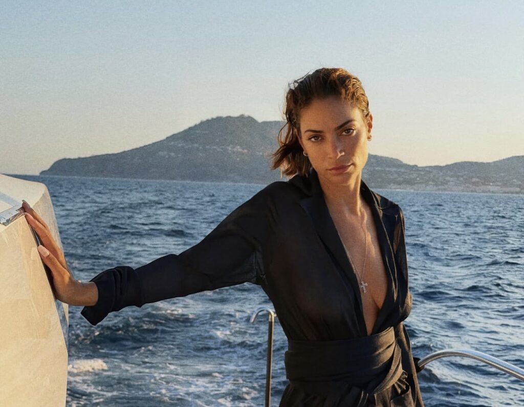 GFVIP, Elodie ha diffidato Megan? 1