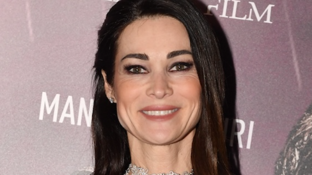 Manuela Arcuri vicina al principe 82enne 1