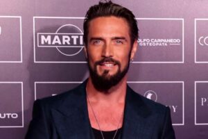 GFVIP, Alex contro Piera, Roncaccia e i loro fan 2