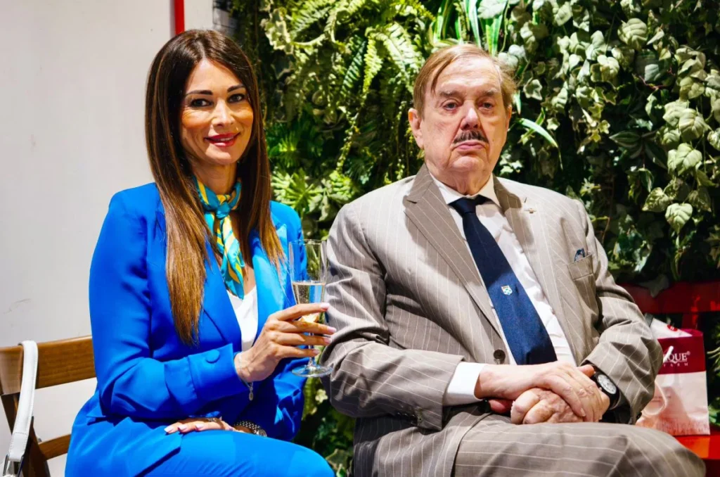 Manuela Arcuri ha una relazione con un uomo di 80 anni? 2
